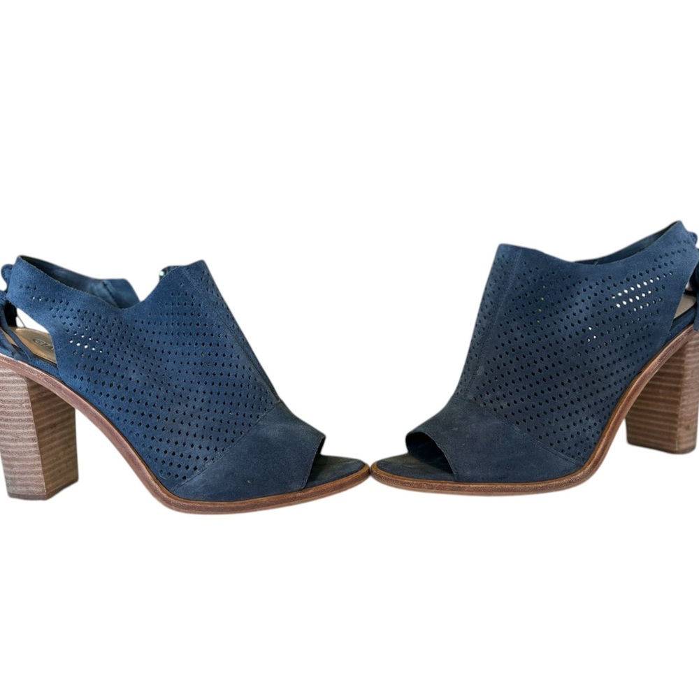 #56 Gianni Bini Navy blue Women's Blue Peep-Toe Shoes size 7.5